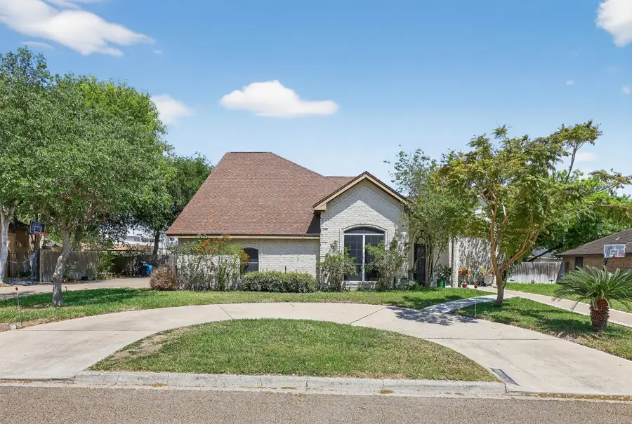 901 Royal Street, Edinburg, TX 78539 - #2