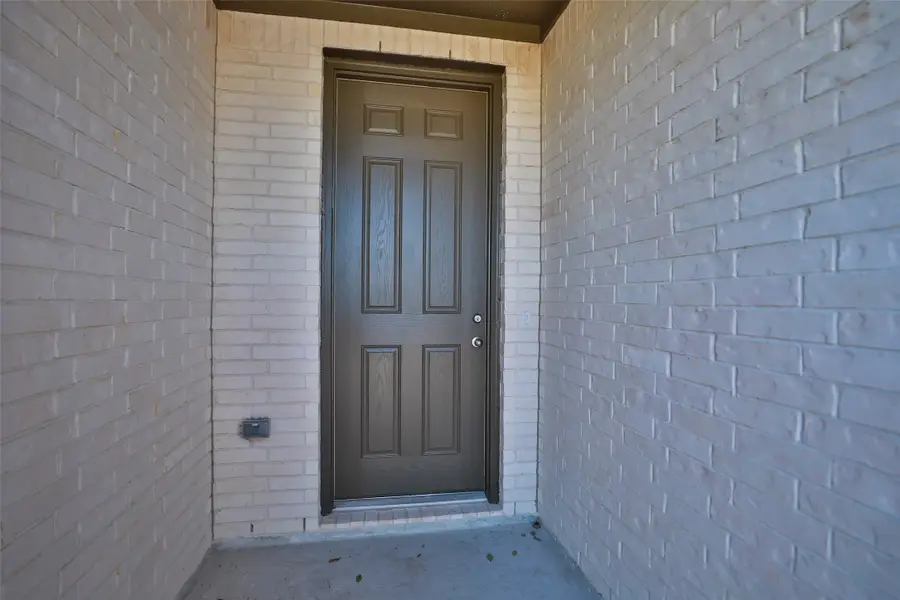 1266 W Shepard Drive, Dayton, TX 77535 - Image #2