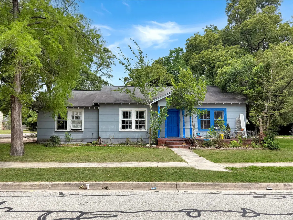 502 E Fayle Street, Baytown, TX 77520 - #1