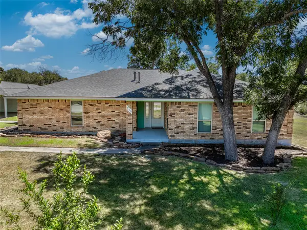 778 E Bellville Street, Giddings, TX 78942