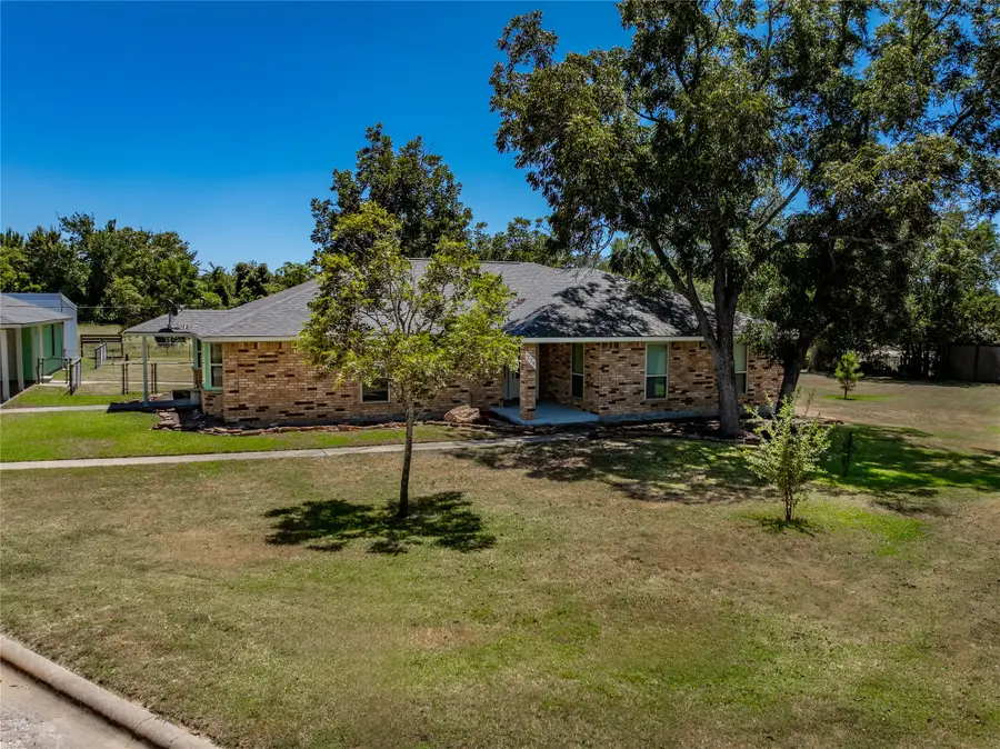 778 E Bellville Street, Giddings, TX 78942 - #2