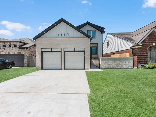 7727 Green Lawn Drive, Houston, TX 77088