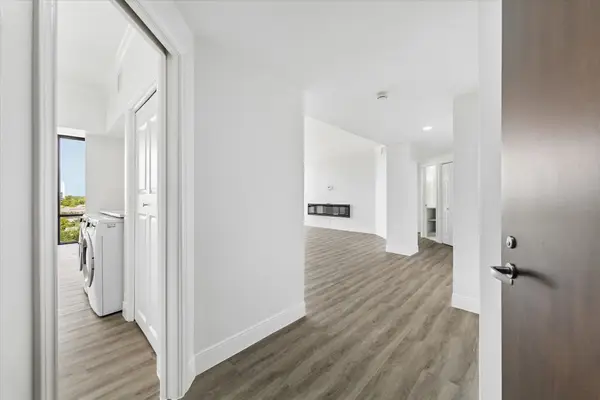 1111 Bering Drive #805, Houston, TX 77057