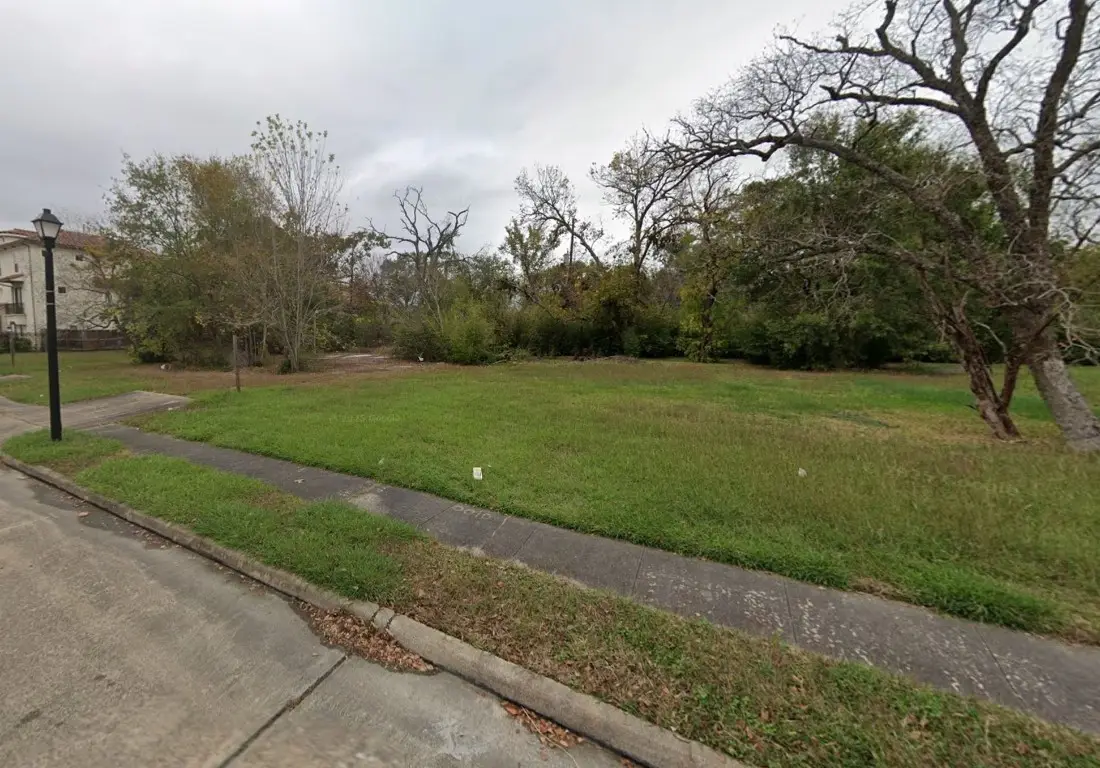 5506 Mcculloch Circle, Houston, TX 77056 - #1