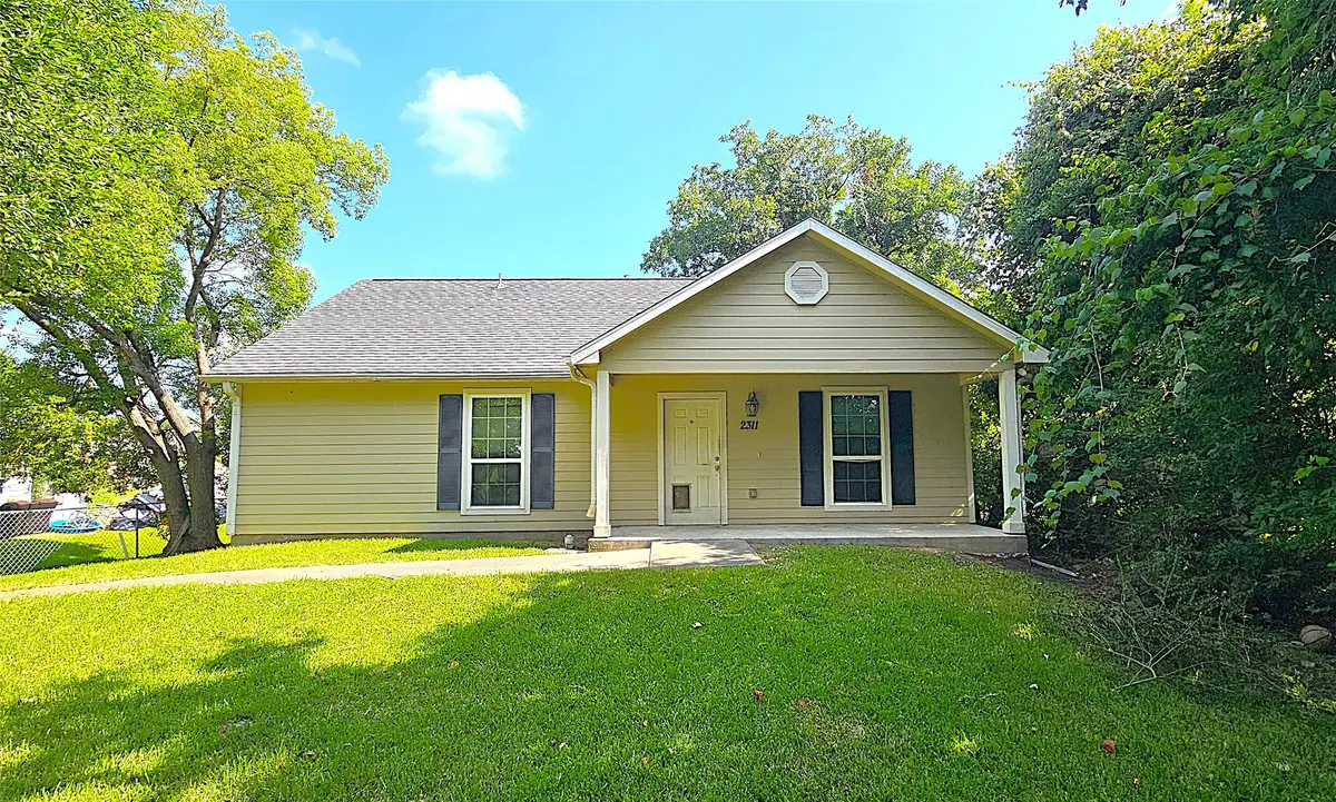 2311 12th Avenue, La Marque, TX 77568 - #1