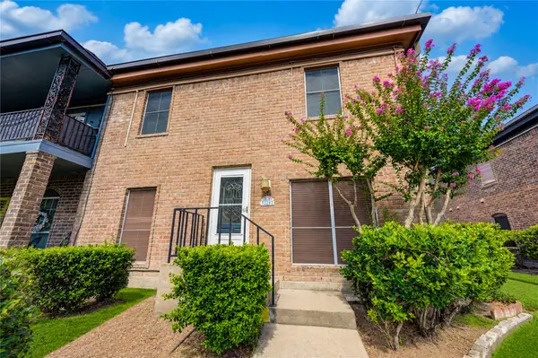 830 Threadneedle Street #224, Houston, TX 77079