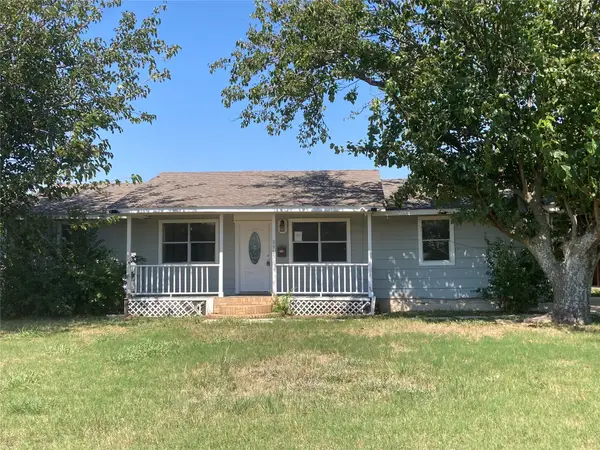 8963 Cartwright Drive, Cresson, TX 76035