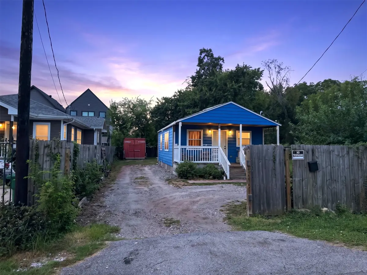 818 E 40th Street, Houston, TX 77022 - #1
