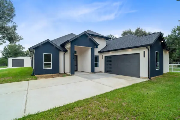 2062 White Doe Court, Cleveland, TX 77328