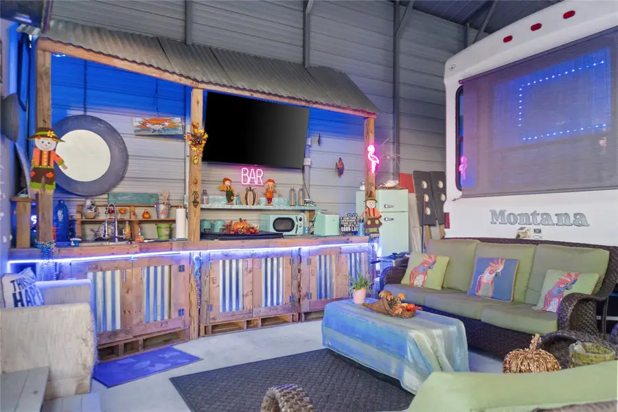 1129 Prides Lane, Crystal Beach, TX 77650 - Image #3