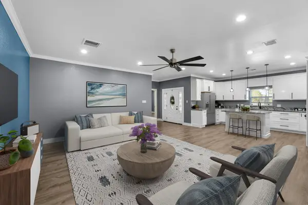 321 Briarwood Drive, Baytown, TX 77520