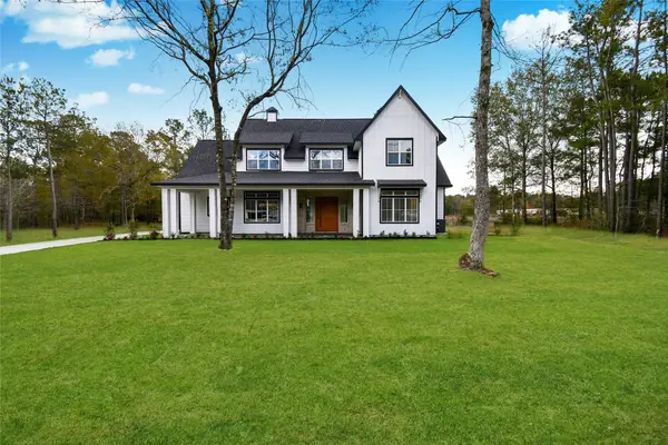 8732 Nathan Drive, Waller, TX 77484