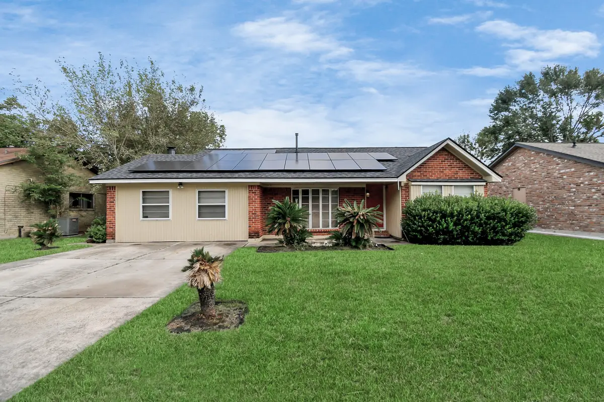 712 Meadowick Drive, Baytown, TX 77521 - #1