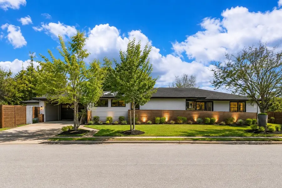 1230 W 4th Street, Freeport, TX 77541 - #2