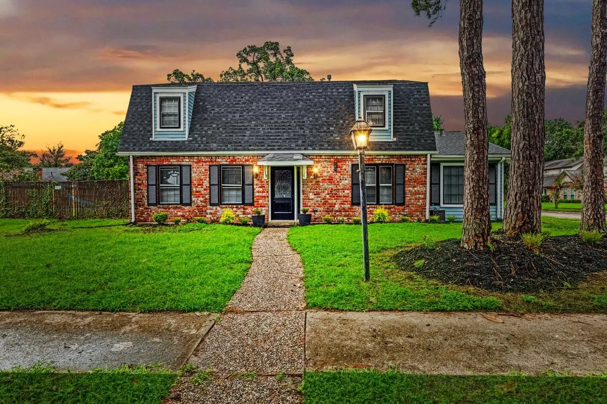 2207 S Palm Court, Pasadena, TX 77502 - #1