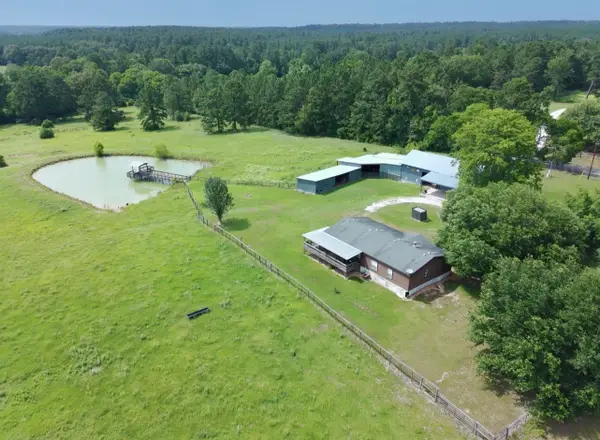 570 Four Notch Road, Huntsville, TX 77340