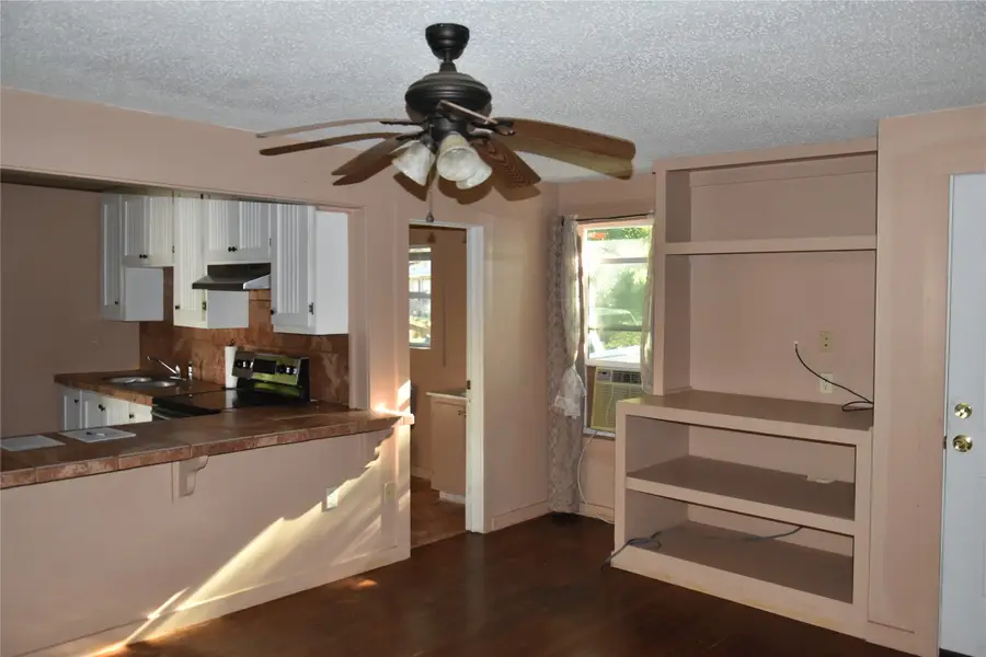 602 S Fair Street, Crockett, TX 75835 - #2