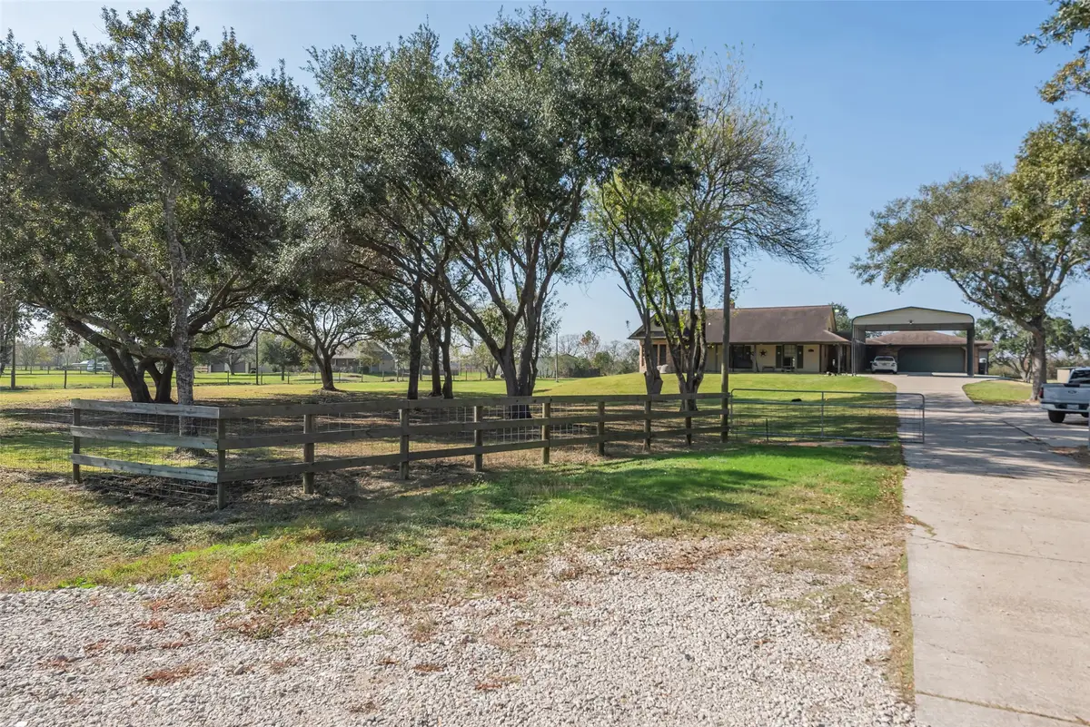 1014 Ginger Street, Santa Fe, TX 77517 - Image #1