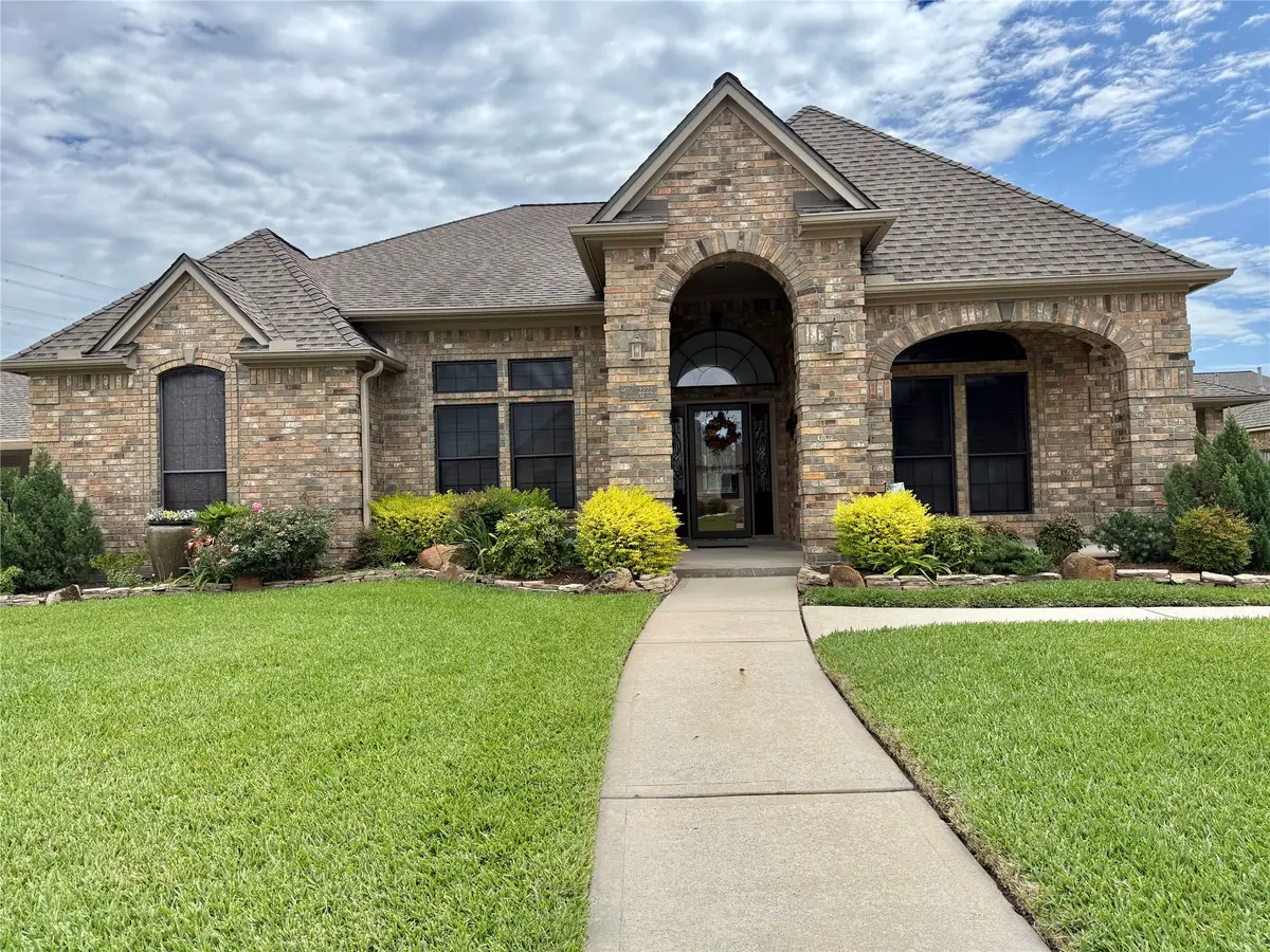 2222 W Lonesome Dove Drive, Deer Park, TX 77536 - #1