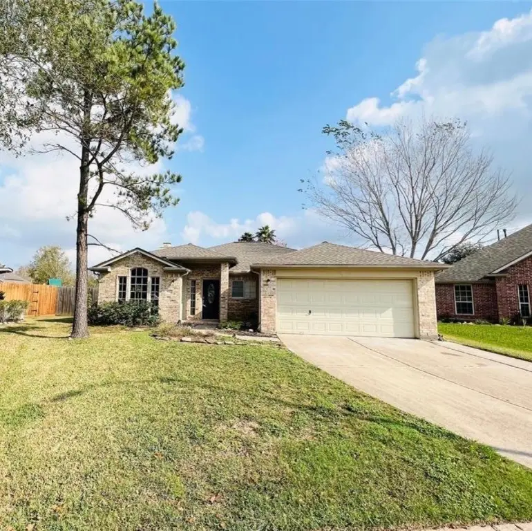 10005 W Chestnut Creek Way W, Pearland, TX 77584 - #1
