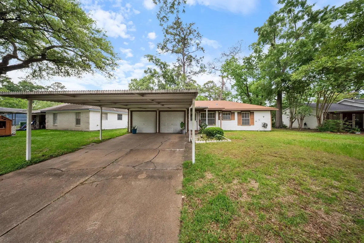 9215 Linda Vista Rd, Houston, TX 77078 - #1