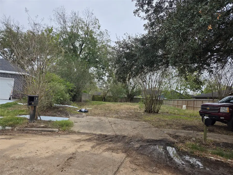 7111 Towerview Lane, Stafford Missouri City, TX 77489 - Image #2