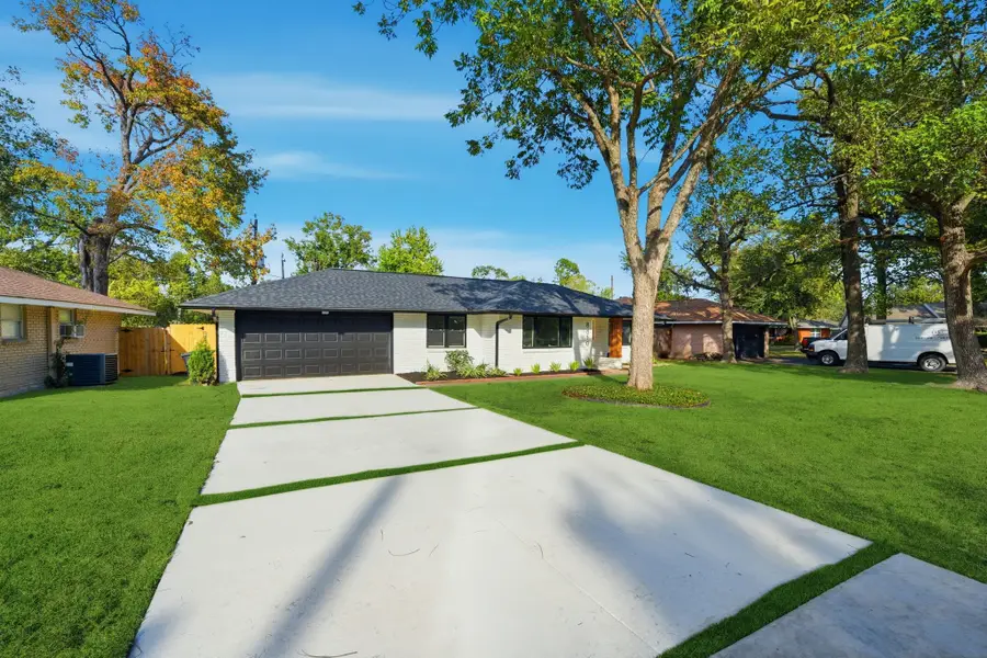 8810 Theysen Drive, Houston, TX 77080 - Image #2