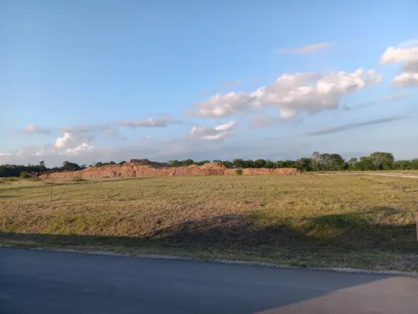 8959 Woodland Oaks Drive, Plantersville, TX 77363