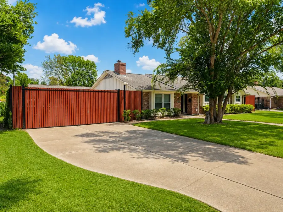 7718 Hiawatha Drive, Houston, TX 77036 - #2