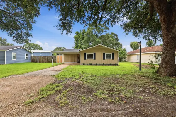 2409 Grand Boulevard, Port Neches, TX 77651