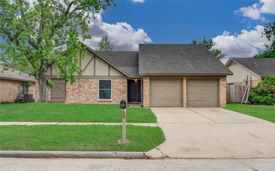 5727 Longforest Drive, Houston, TX 77088 - #2