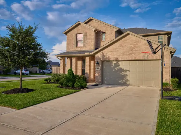 400 Beken Cove Lane, La Porte, TX 77571