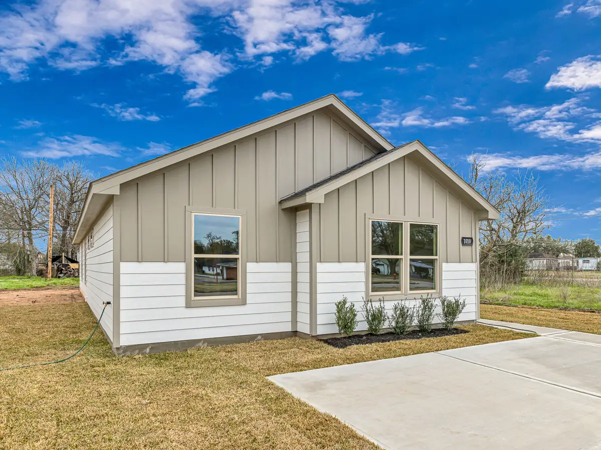 1010 4th Street, Hempstead, TX 77445 - #1