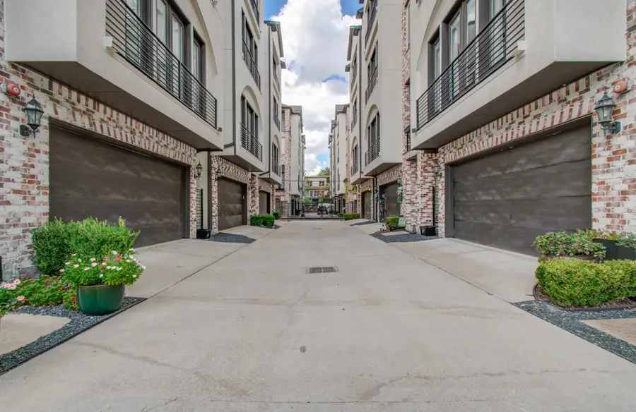 2114 Mason Street, Houston, TX 77006 - #3