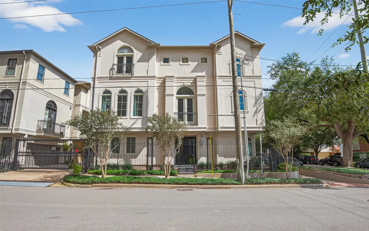 2624 Helena Street, Houston, TX 77006 - Image #1