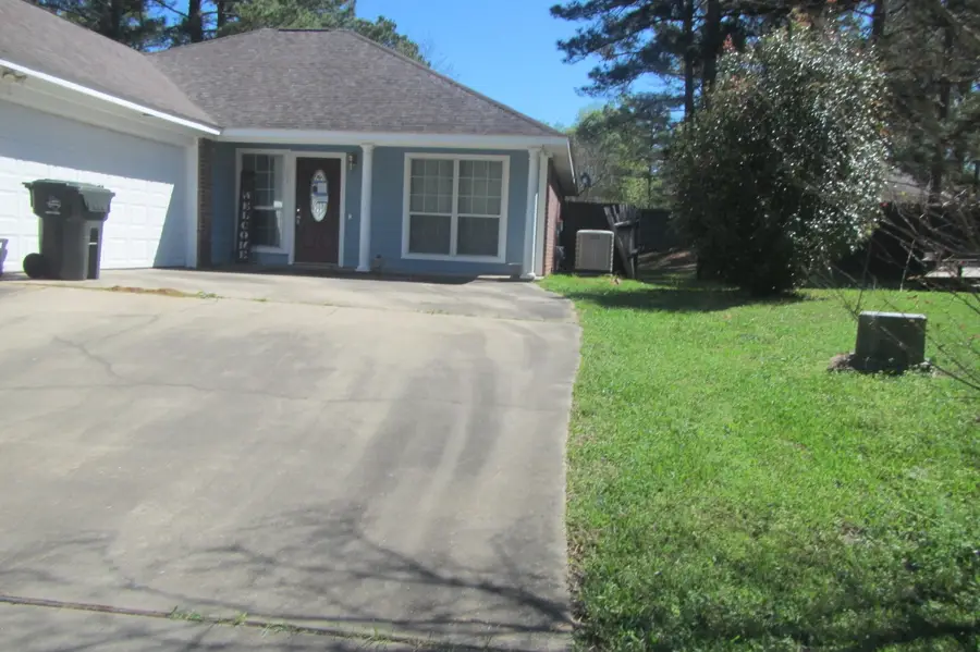 102 Brookdale Circle, Woodville, TX 75979 - #2