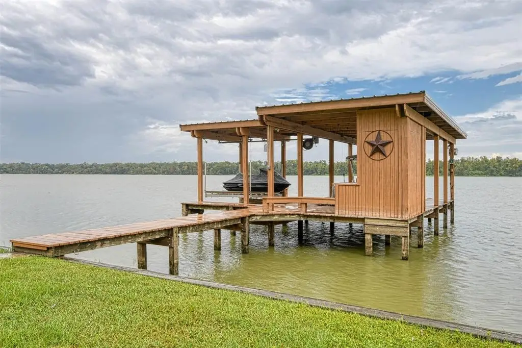 96 Lake View Drive, Huntsville, TX 77320 - #1