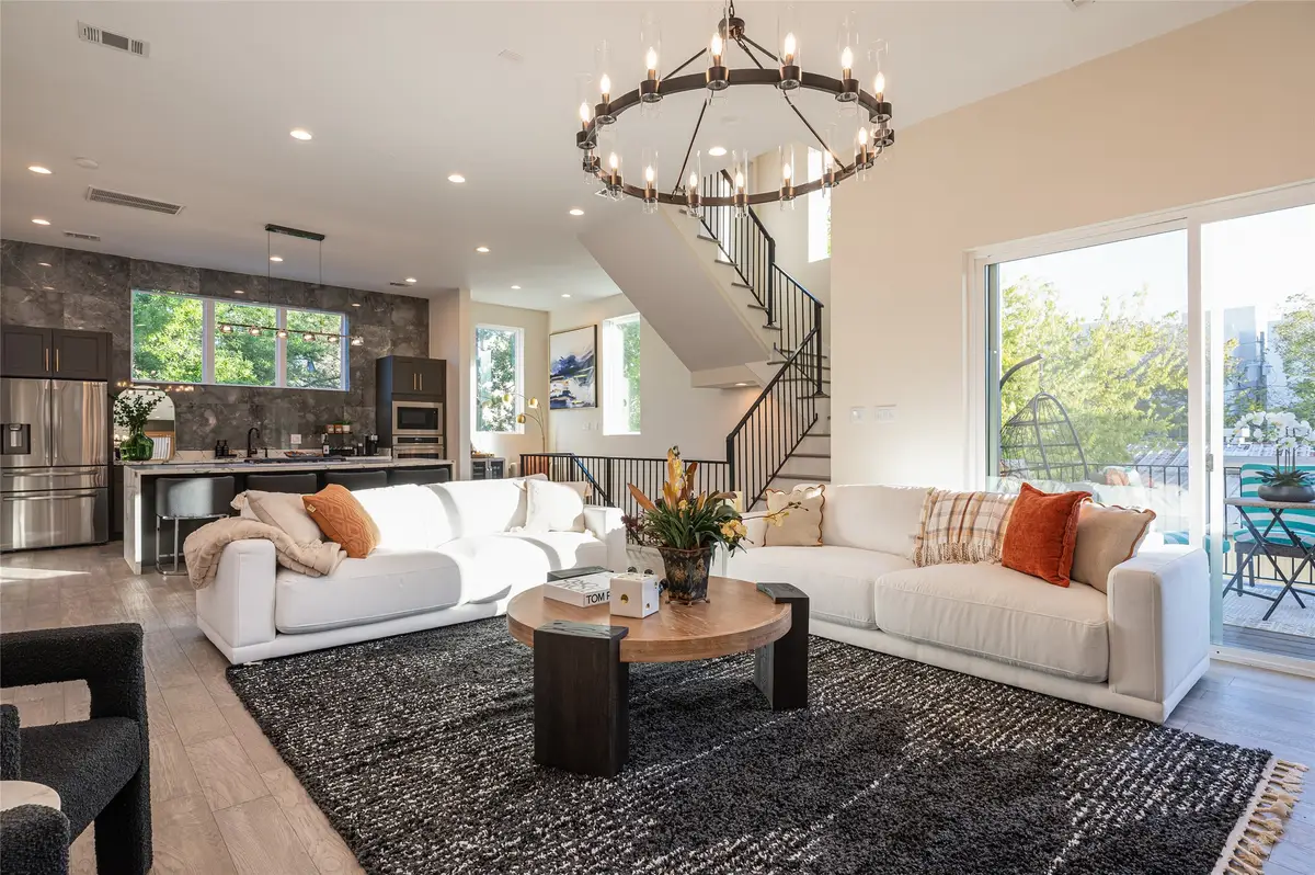 911 Thompson Street, Houston, TX 77007 - #1