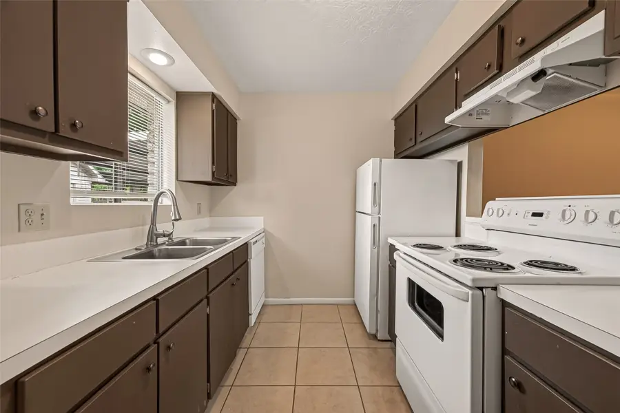2302 Buchanan Drive, Baytown, TX 77520 - #3