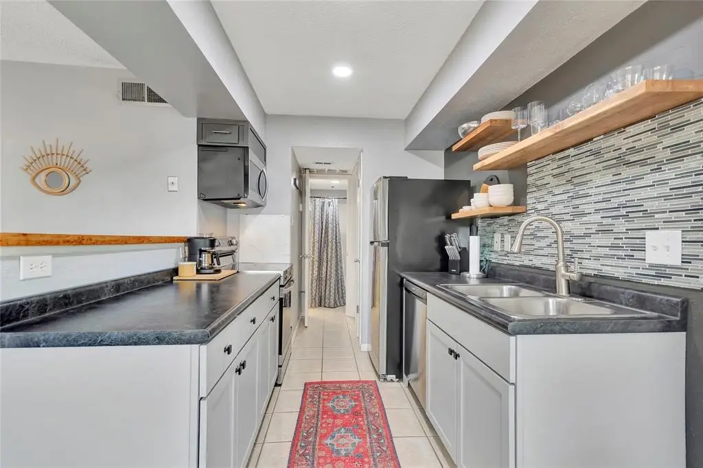 2750 Holly Hall #812, Houston, TX 77054 - #1