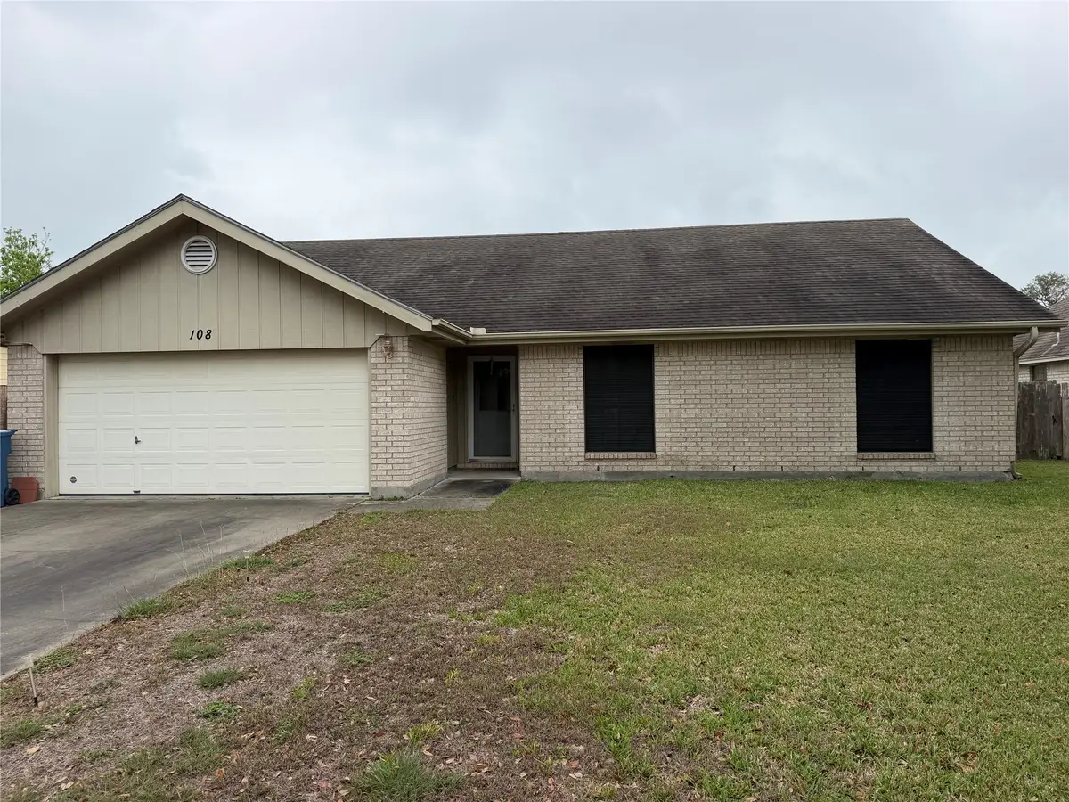 108 Timberline Drive, Port Lavaca, TX 77979 - #1