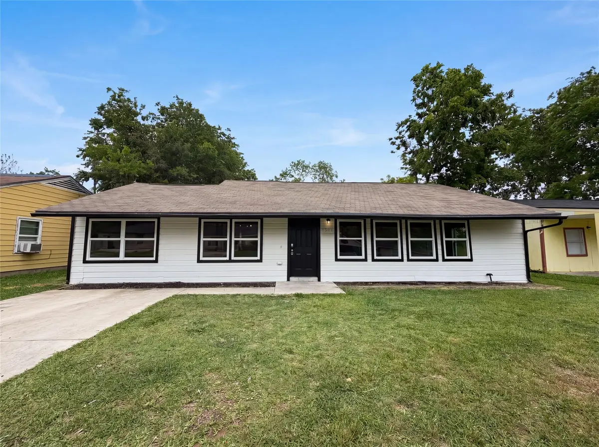 5935 Southseas Street, Houston, TX 77033 - #1