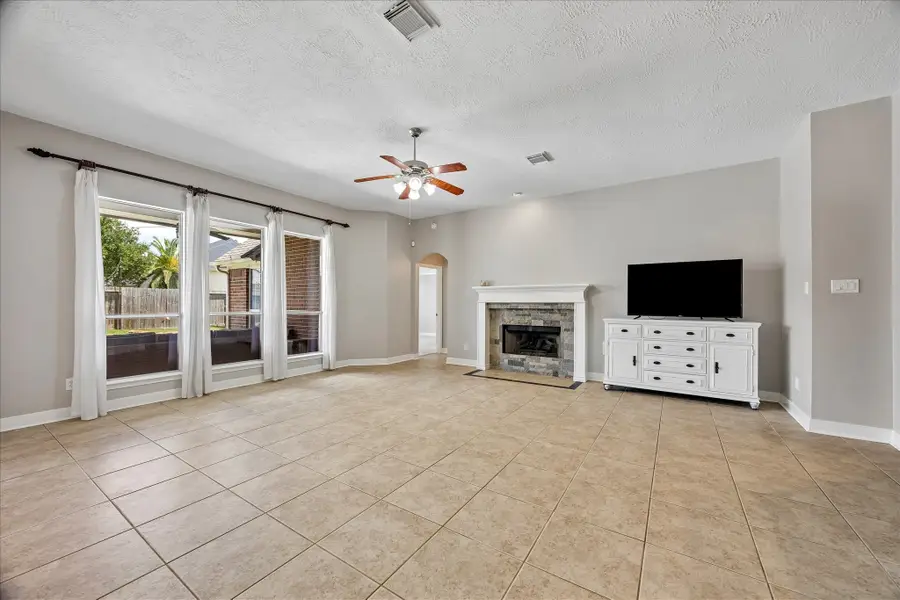716 High Ridge Drive, Friendswood, TX 77546 - #2