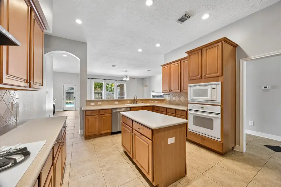 716 High Ridge Drive, Friendswood, TX 77546 - #3