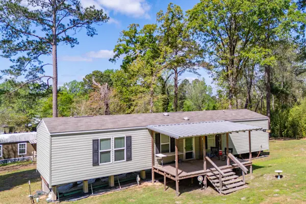 275 Bryan Street, Zavalla, TX 75980