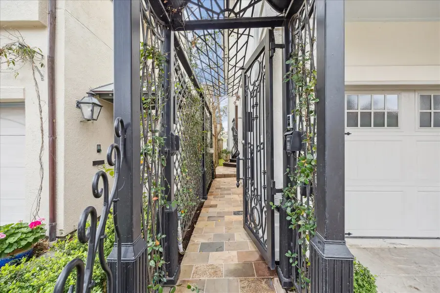 2211 Dunraven Lane, Houston, TX 77019 - #3