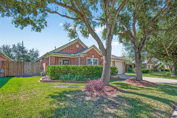 1723 Magnolia Lake Lane, Richmond, TX 77406