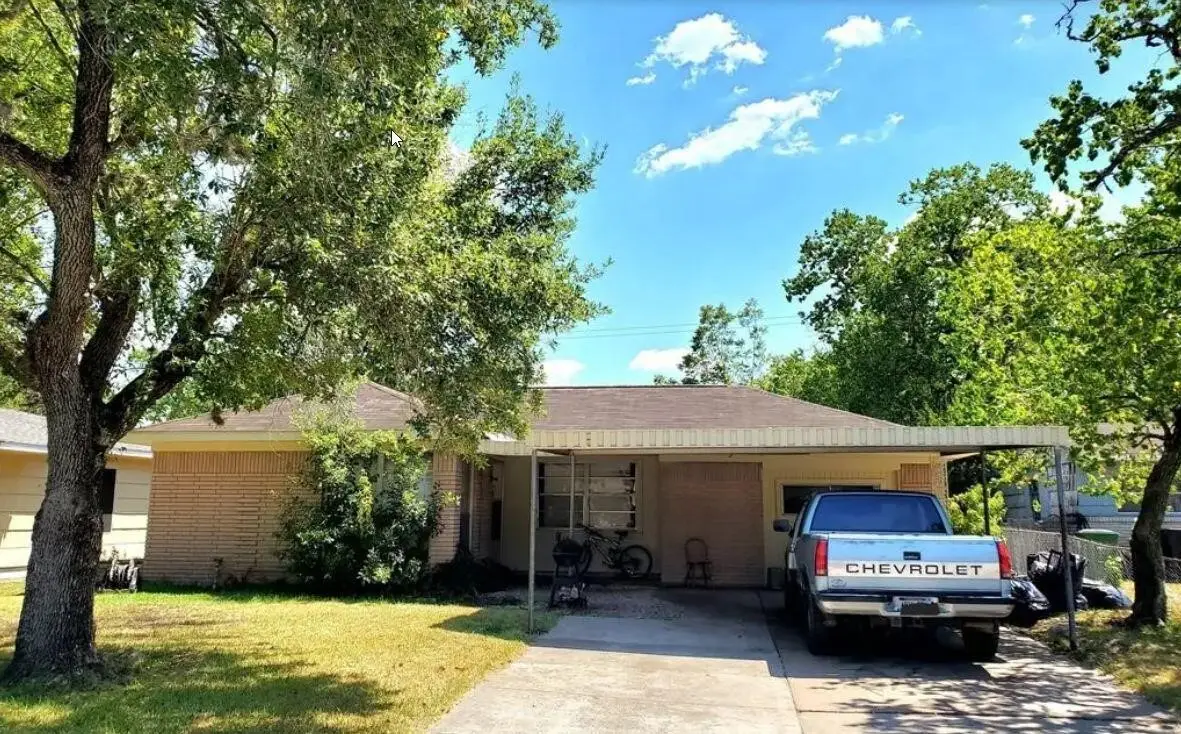 5810 Flamingo Drive, Houston, TX 77033 - #1