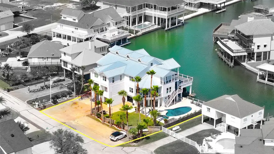 1614 Castaway Street, Tiki Island, TX 77554 - #2