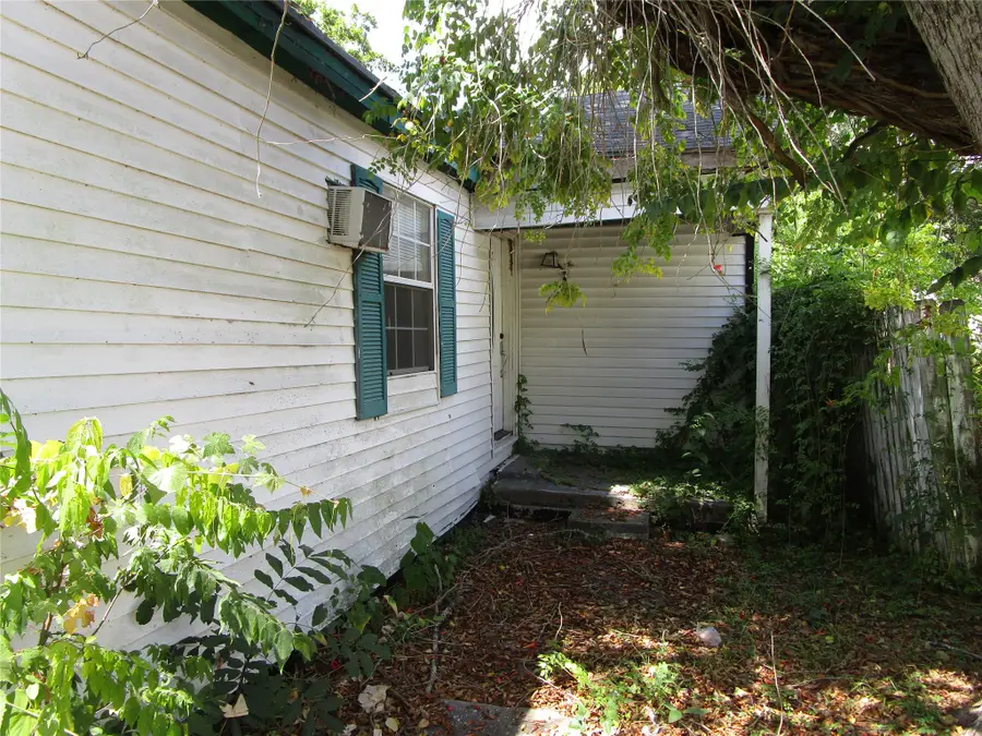 1306 Pershing Street, Baytown, TX 77520 - #3